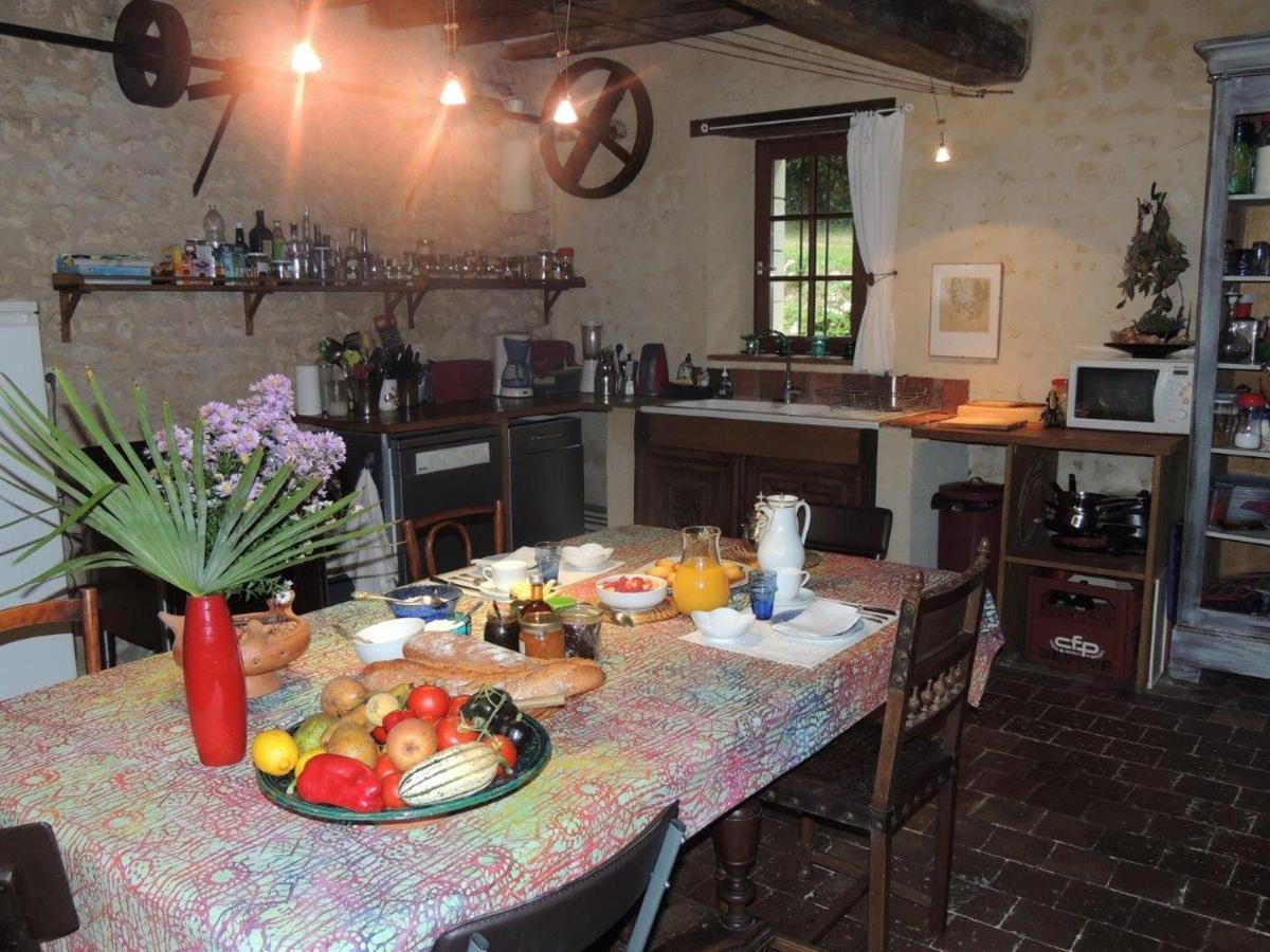 la Maison des Aubées Rémalard Esterno foto