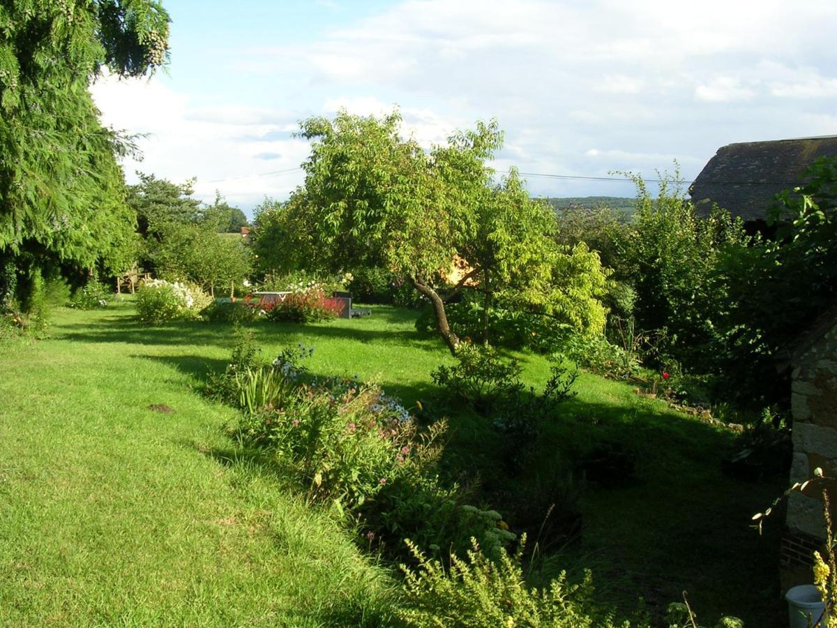la Maison des Aubées Rémalard Esterno foto