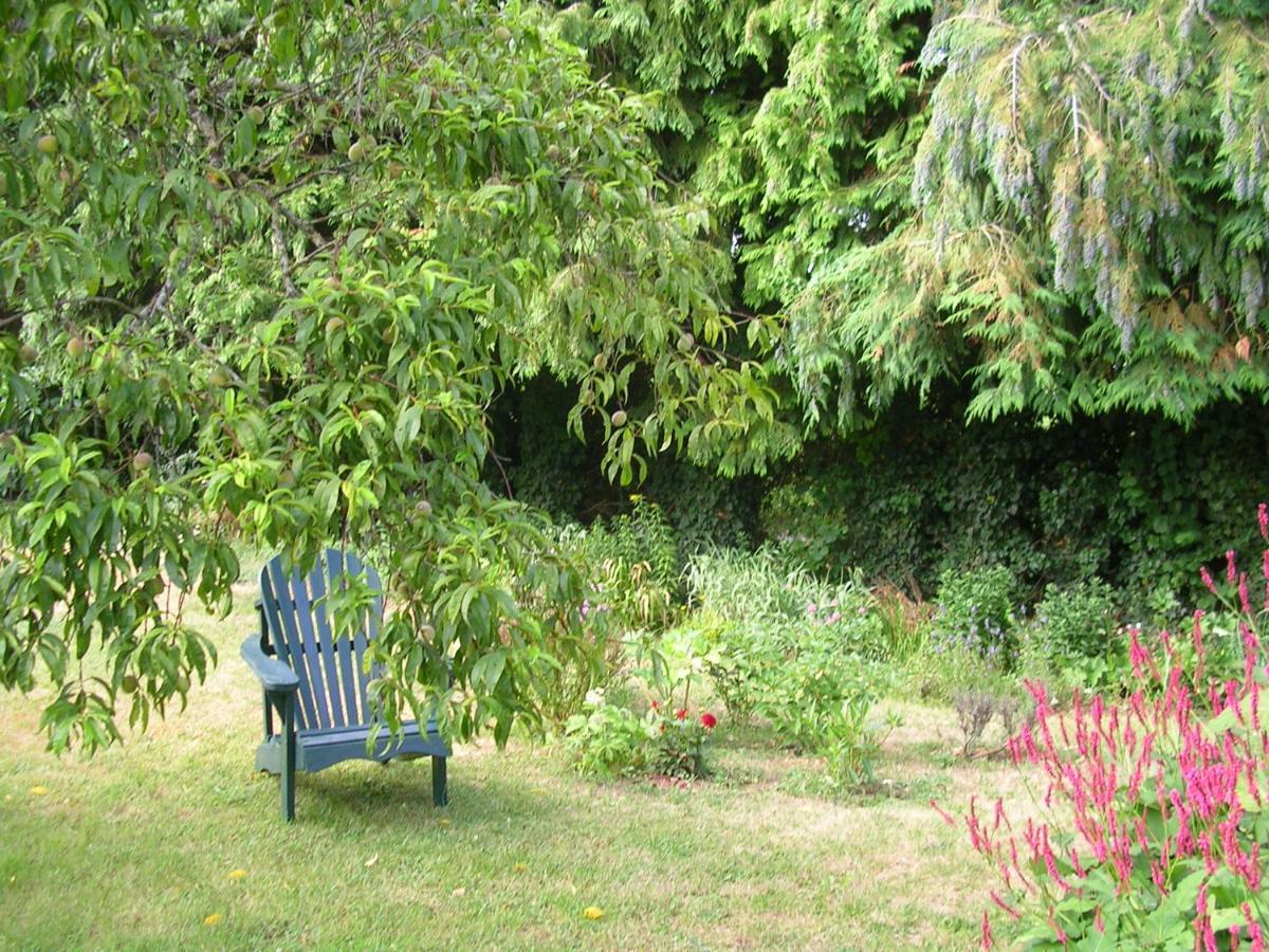 la Maison des Aubées Rémalard Esterno foto